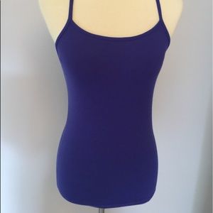 Lululemon Y Tank purple.